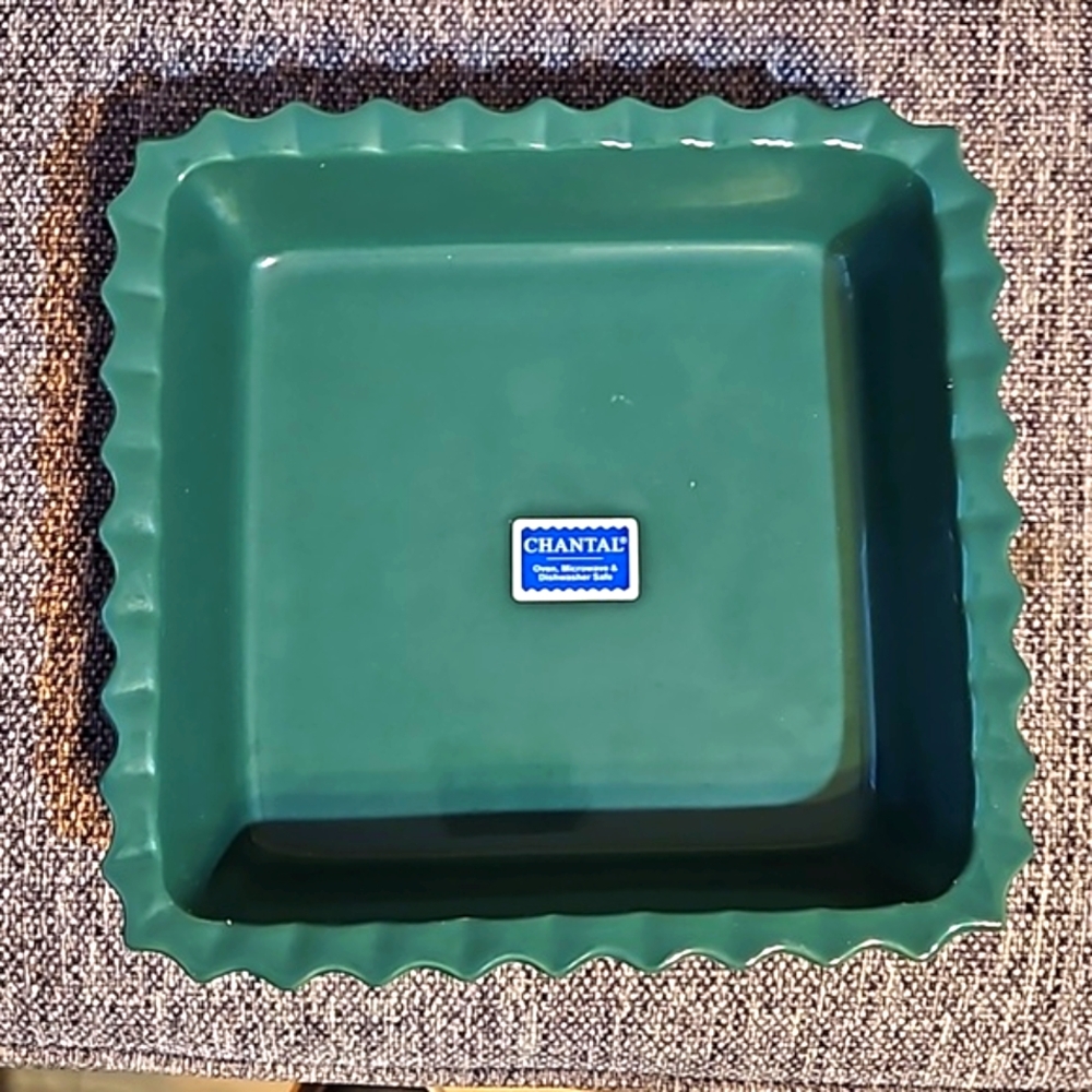 Vintage  NWT Rare  Hunter Green Color Square 2qt Chantal Ceramic Server Bakeware